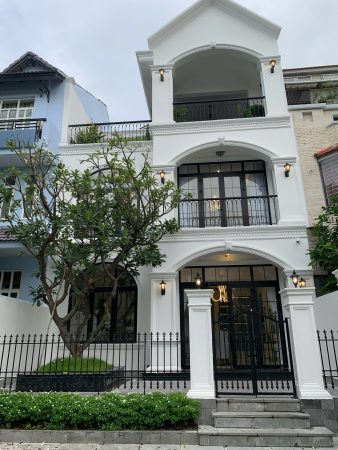 Bán Biệt Thự 2 mặt tiền trước sau Nam Đô - Phú Mỹ Hưng, DT 144m2, Hầm, Trệt, 2 Lầu