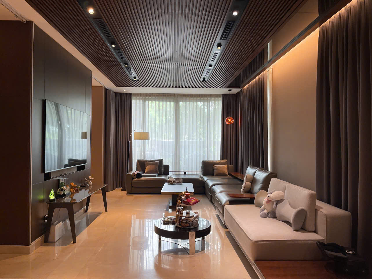 BÁN BIỆT THỰ PHÚ GIA – VIEW CÔNG VIÊN HỒ BÁN NGUYỆT – VỊ TRÍ SIÊU ĐẸP - Ảnh 4